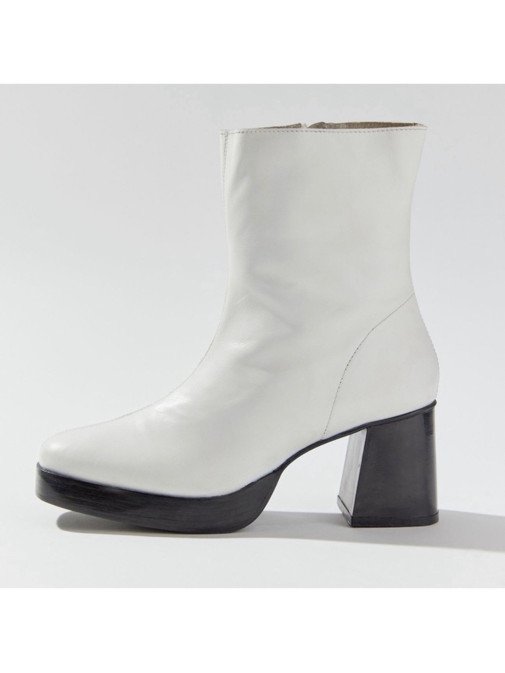 UO 90s Chunky Lara Boot White Platform Block Heel